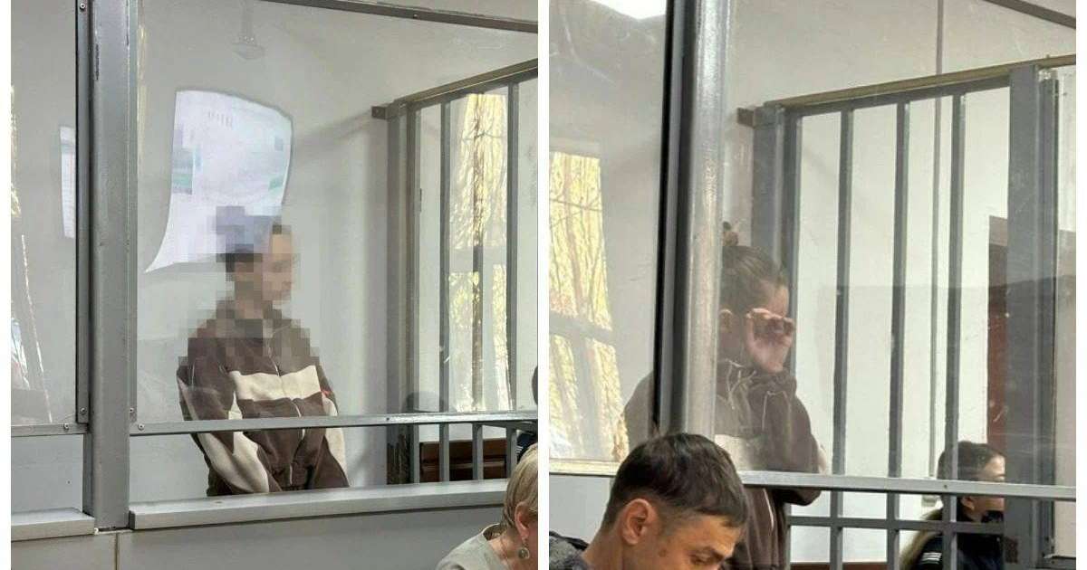 «Мамбеттер» елі: Қарағандыда даулы жазба авторының соты өтіп жатыр