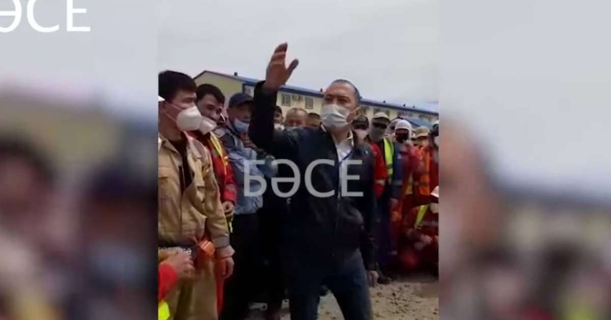 Теңіз кен орнында 900-ден астам адам ереуілге шықты (видео)