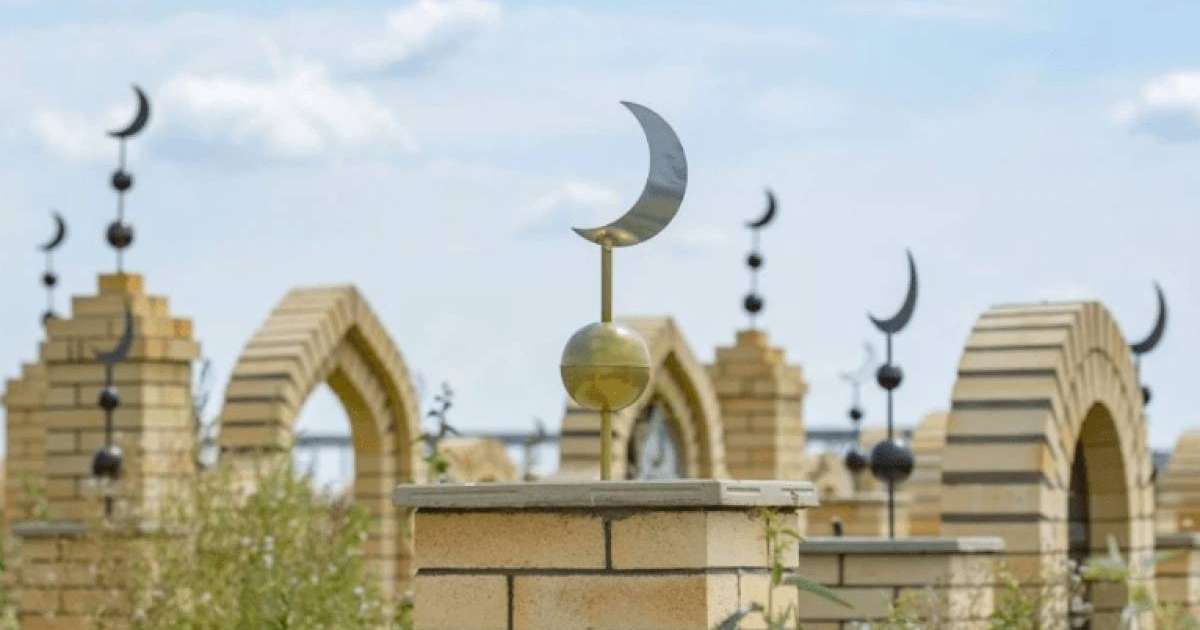 Көкшетауда зират маңында пакетке салынған адам сүйектері табылды