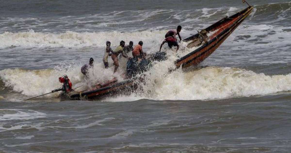 极强气旋逼近 印度东部80万人撤离避难