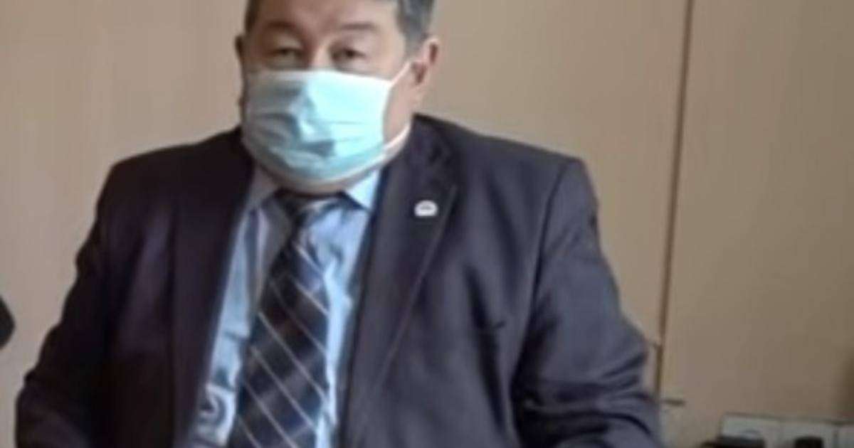 "Іш киімім туралы да сұрайтын шығарсыз": Жаркент әкімінің дөрекі жауаптары жұрттың жағасын ұстатты