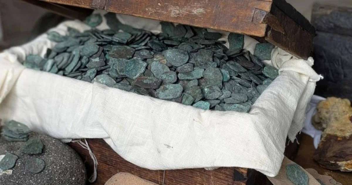 Флорида жағалауында 300 жыл бұрын батып кеткен қазына табылды   