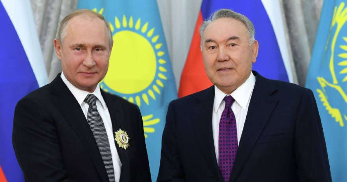 Нұрсұлтан Назарбаев пен Владимир Путин телефон арқылы сөйлесті