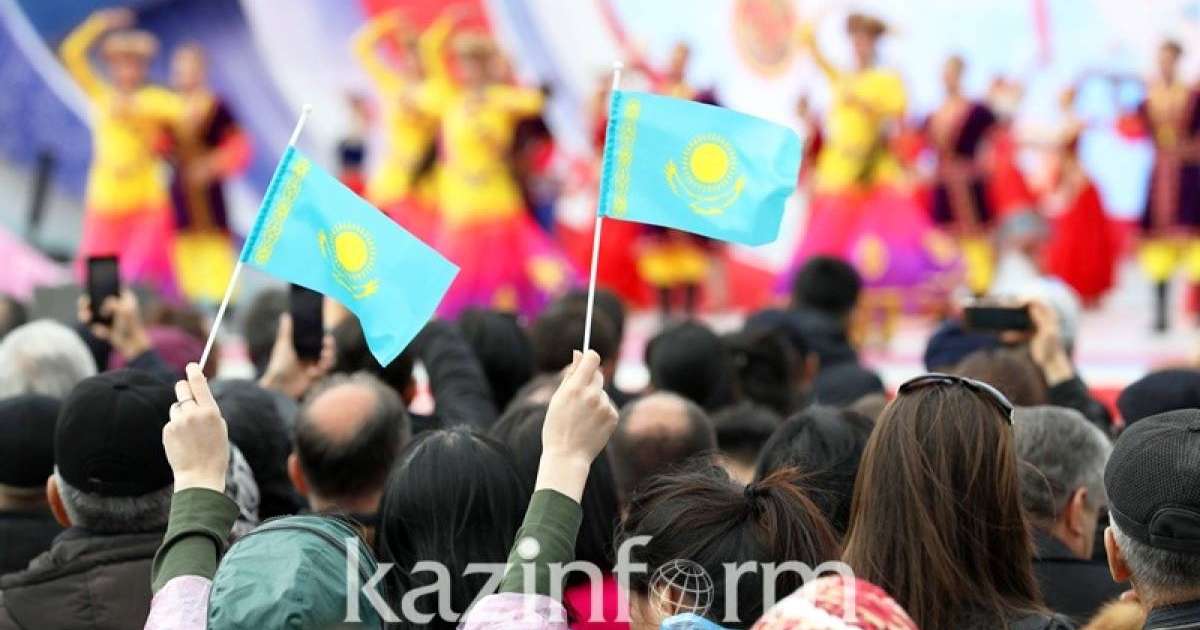 哈萨克斯坦总统广播电视综合体发布视频祝贺团结日