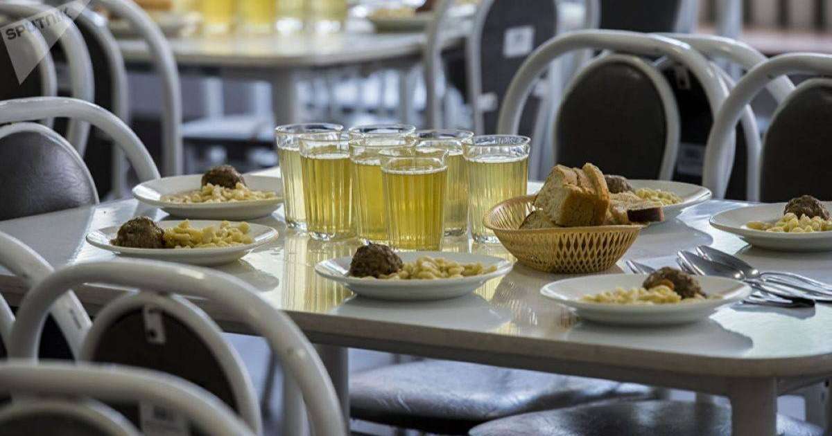 Мәжіліс депутаты: Мектеп директорына салынған айыппұл мұғалімдердің қалтасынан шығып жатыр