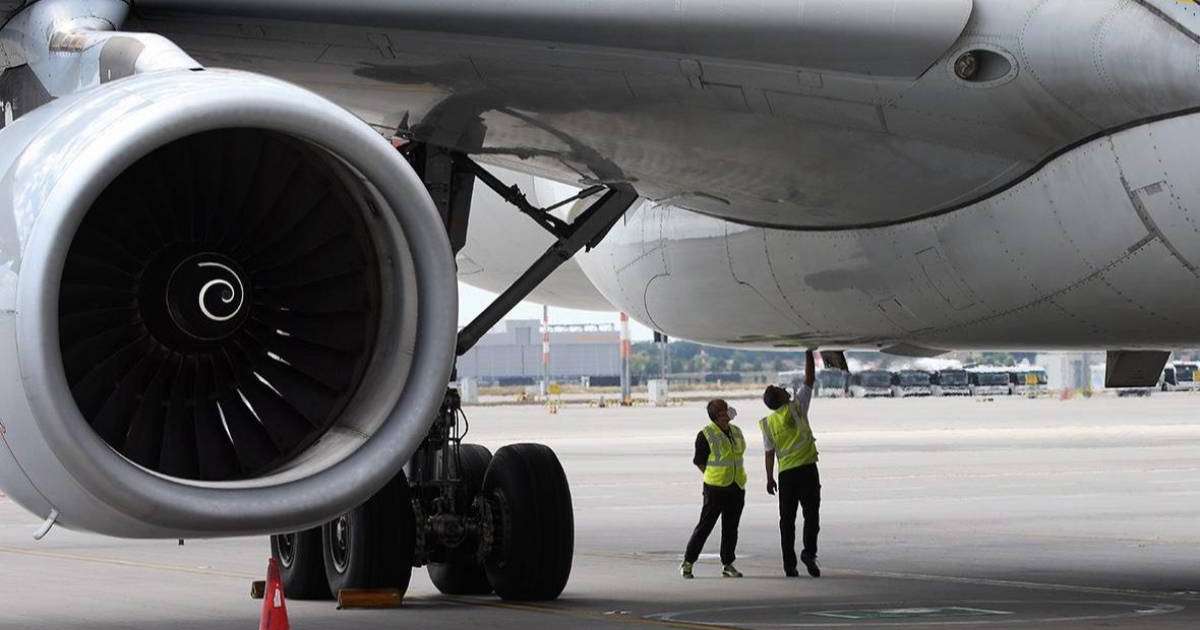 “Ұшақтың дөңгелек қуысына тығылған” - Жасөспірімнің  әрекеті әлемді таңғалдырды