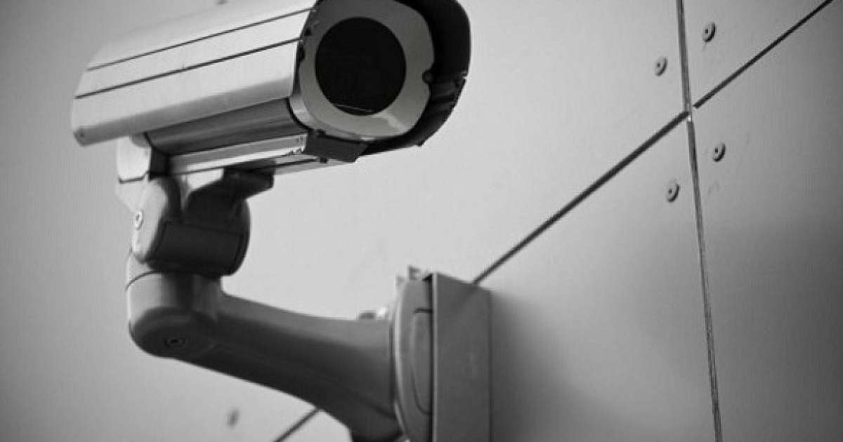 Бейнебақылау қамаудағыны да, қадағалаушыны да тәртіпке келтіреді