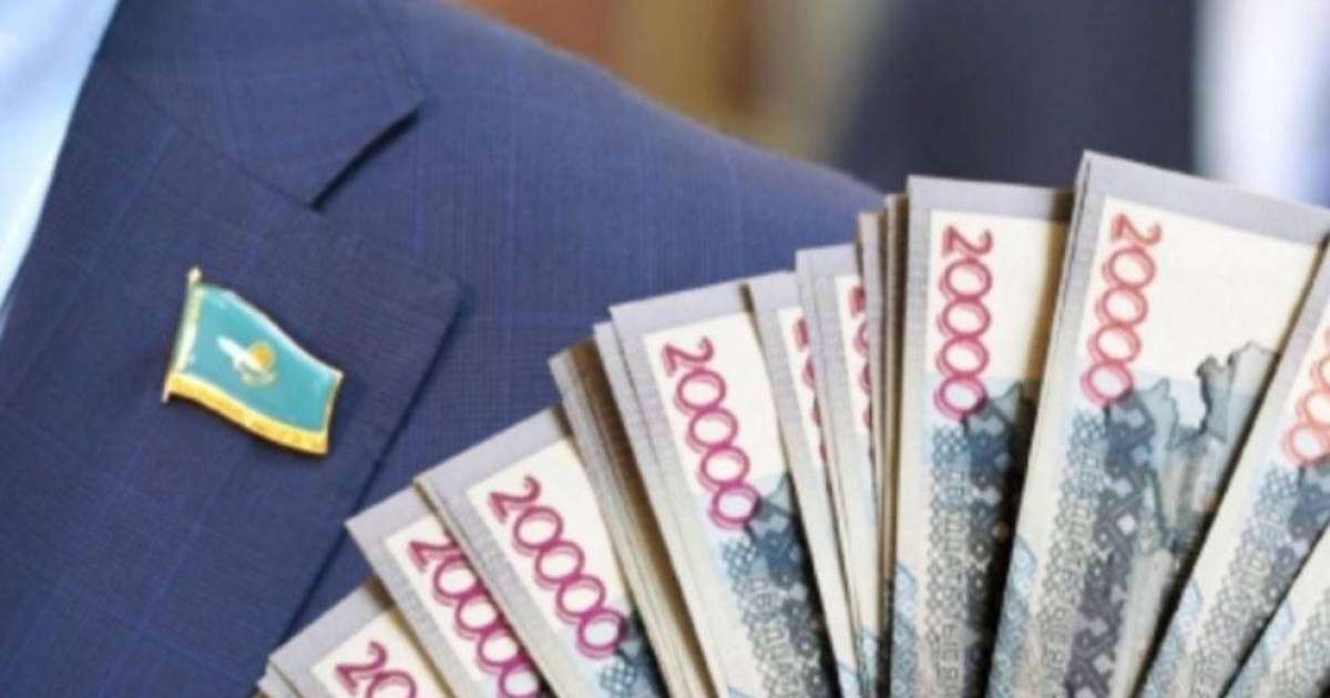 Мәжілістің қай жаңа депутаты қызметтік пәтерден бас тартып, тегін жұмыс істеуге дайын?
