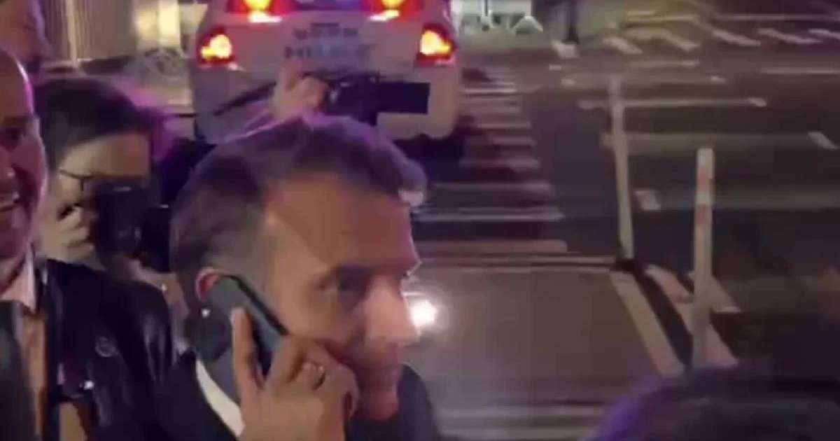 АҚШ-та полиция Франция президентінің жолын жапқан