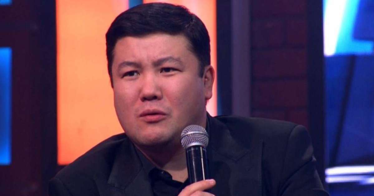 «Интим массаж салонының клиенті»: Тұрсынбек Қабатовтың ұсталғаны туралы ақпар шықты (ФОТО) 