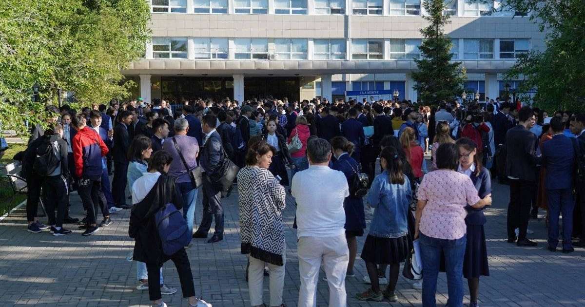 Шекті балл болмайды. ҰБТ-да қандастарға қандай жеңілдік бар?