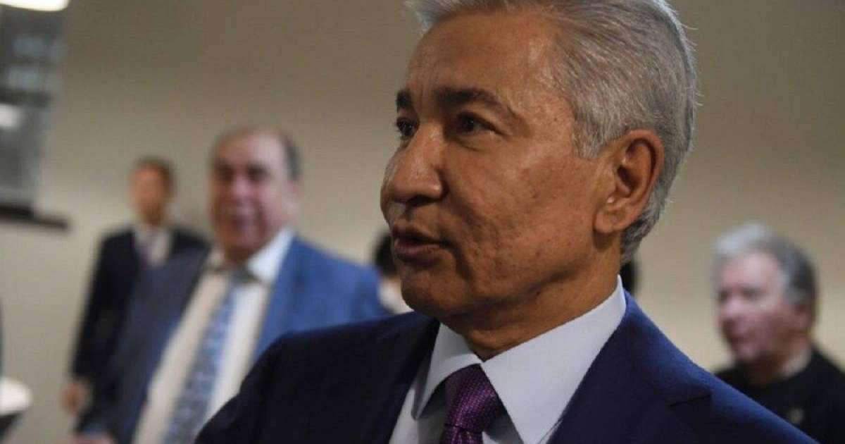 "Негізі, бұл кісіге ғашықпын ғой": Сәуле Әбединова түсінде Иманғали Тасмағамбетовті көргенін айтты