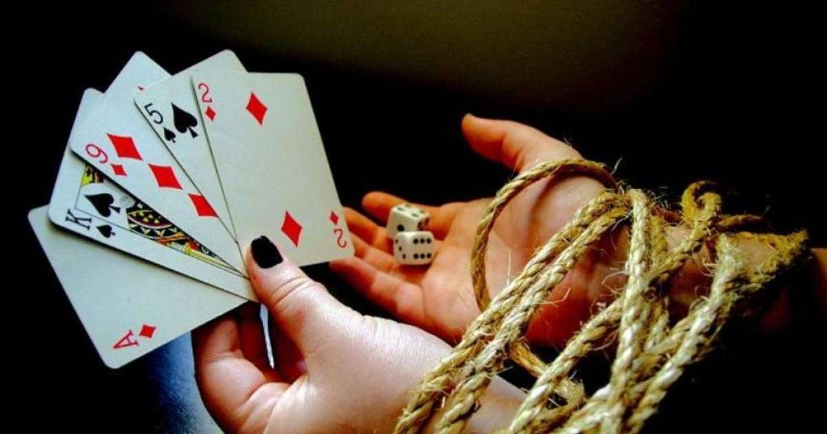 ШҚО-да мектеп бухгалтері 12 миллион мектеп қаражатын құмар ойынға салып жіберген