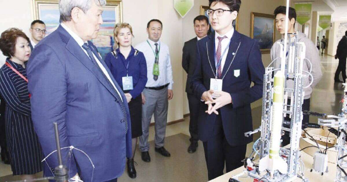 16 жастағы Астана тұрғыны NASA-да тағылымдамадан өтті