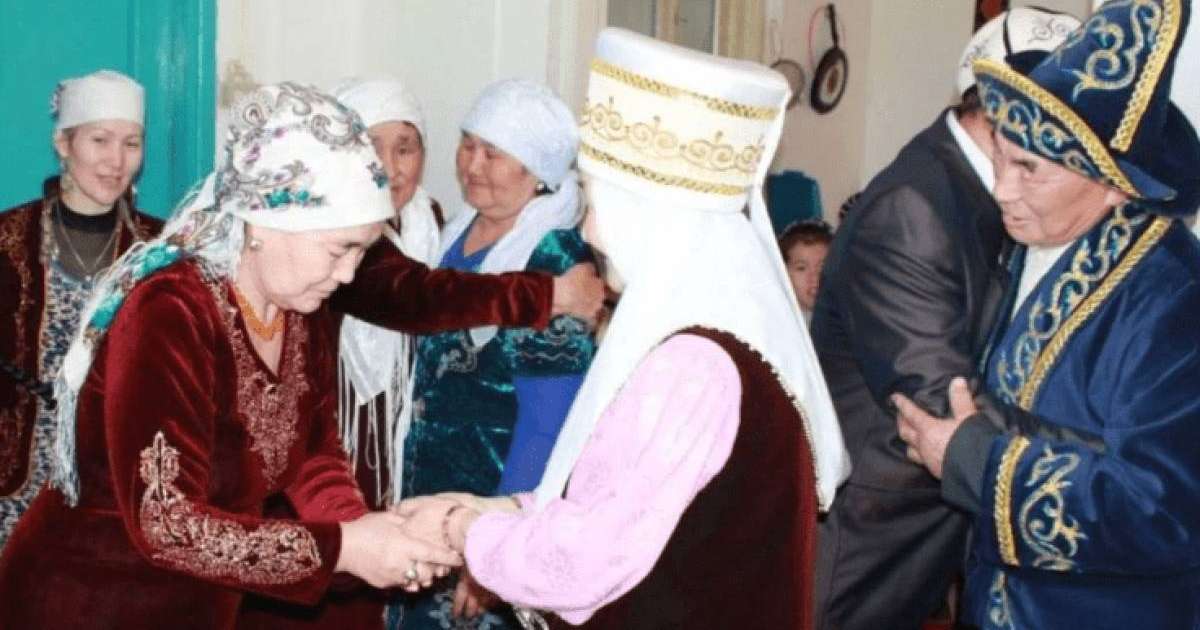 Көрісу ғұрпының маңызы неде және бұл күн қалай тойланады?