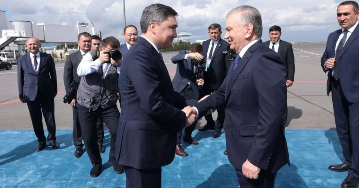 Тағы бір президент ШЫҰ саммитіне қатысу үшін Астанаға келді