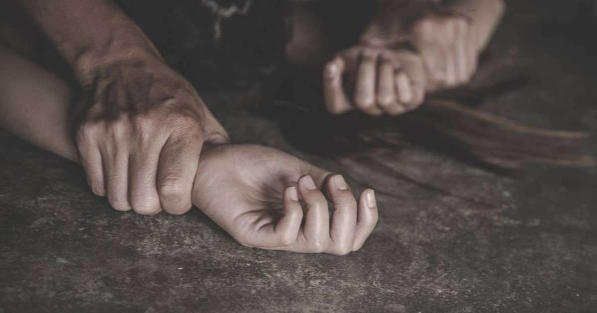 Таразда 21 жастағы жігіт туған анасын зорлады деген күдікке ілінді