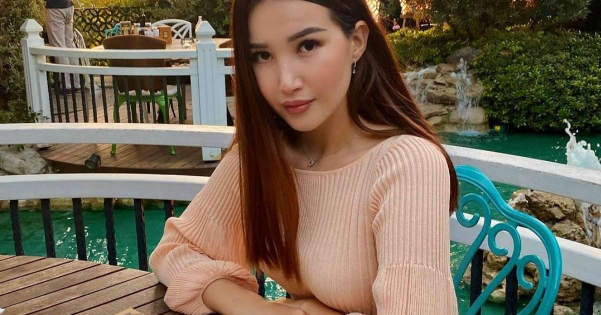 "Етегі түрілмеген, жат жұрттың табалдырығын аттамаған қызбын": Балжан Бидаш сүйіктісімен айырылысқанын айтты