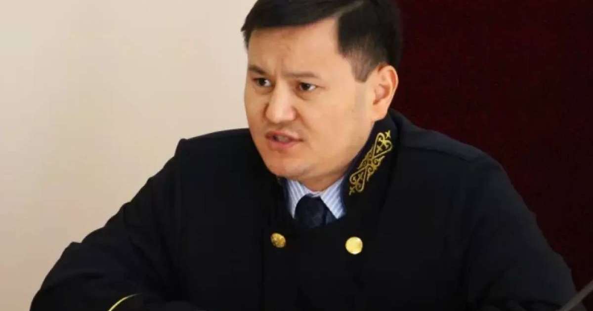 Оралда қалалық соттың төрағасы алаяқтық үшін сотталған 