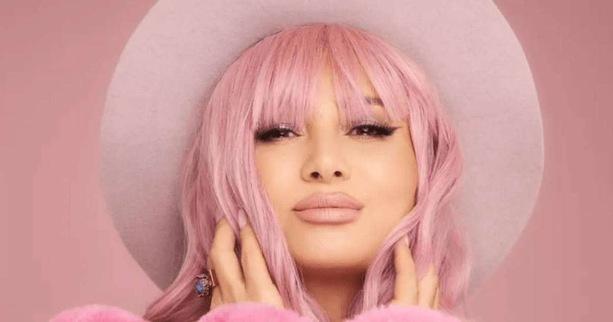 Мадина Сәдуақасова жаңа образымен көпшілікті таңғалдырды (фото)