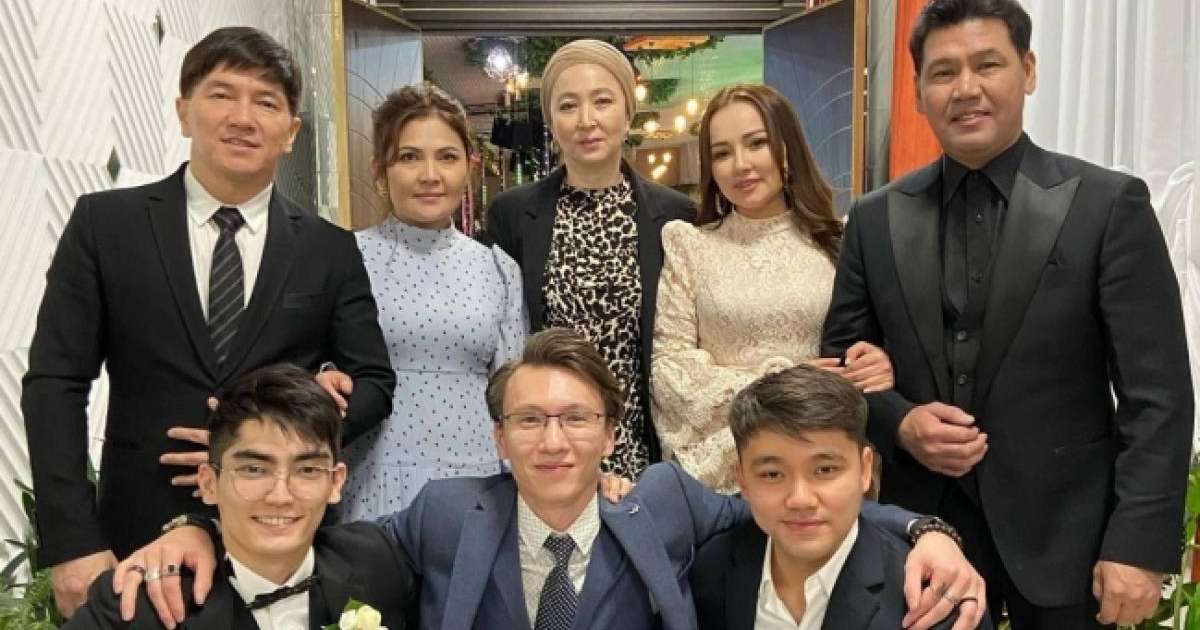 Сәкен Майғазиевтың басы тағы дауға қалды: Өнер жұлдыздарының тойдағы видеосы тарады