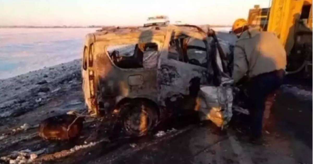 Ақтөбеде жантүршігерлік жол апаты болып, көлікте отырған үш бала өртеніп кетті