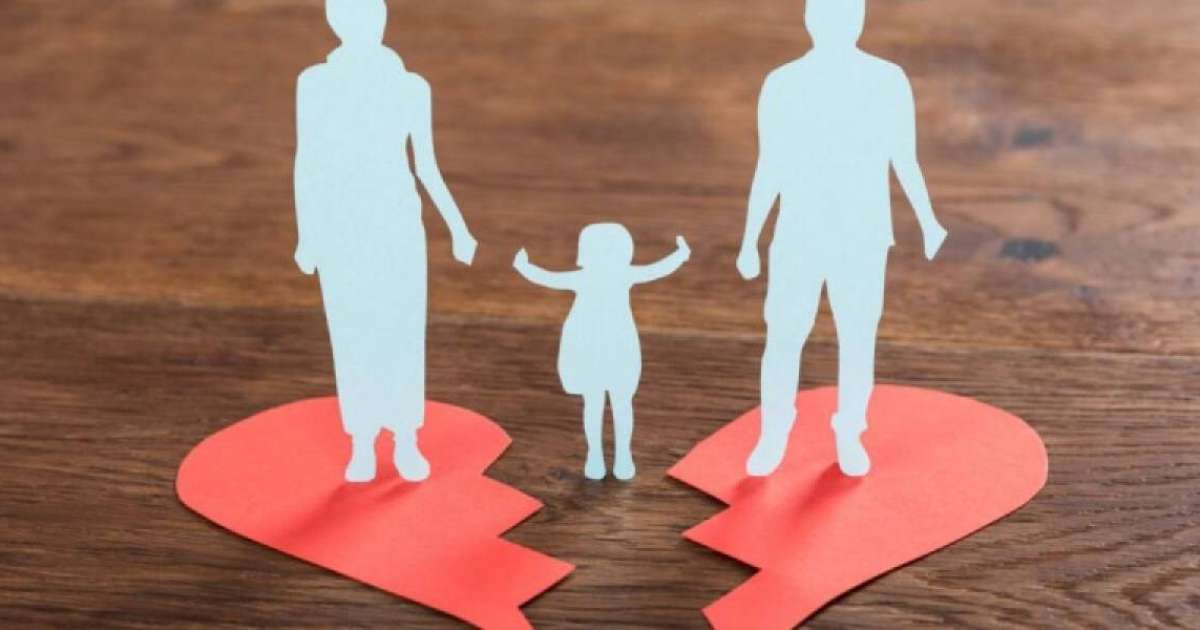 «Жылпостар көмек қолын созады»: Тоқаев «толық емес отбасы» ұғымынан кейін ажырасу күрт артқанын жеткізді