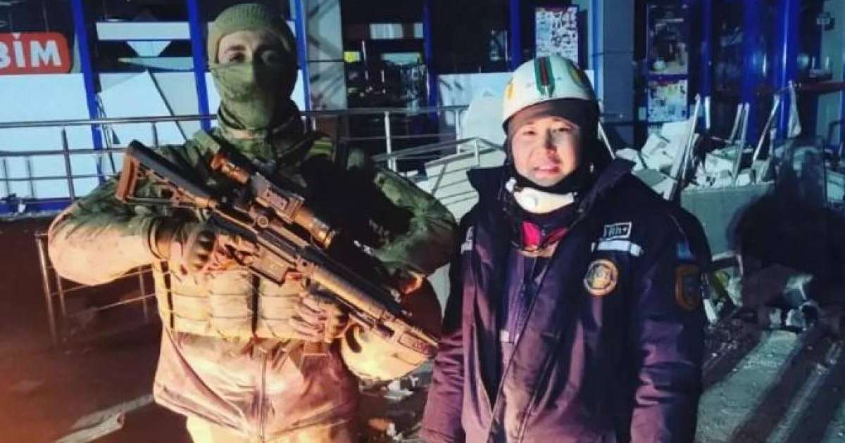 Түркияға көмекке барған қазақстандық құтқарушы қирандыдан бір қорап алтын мен гауһар тауып алған