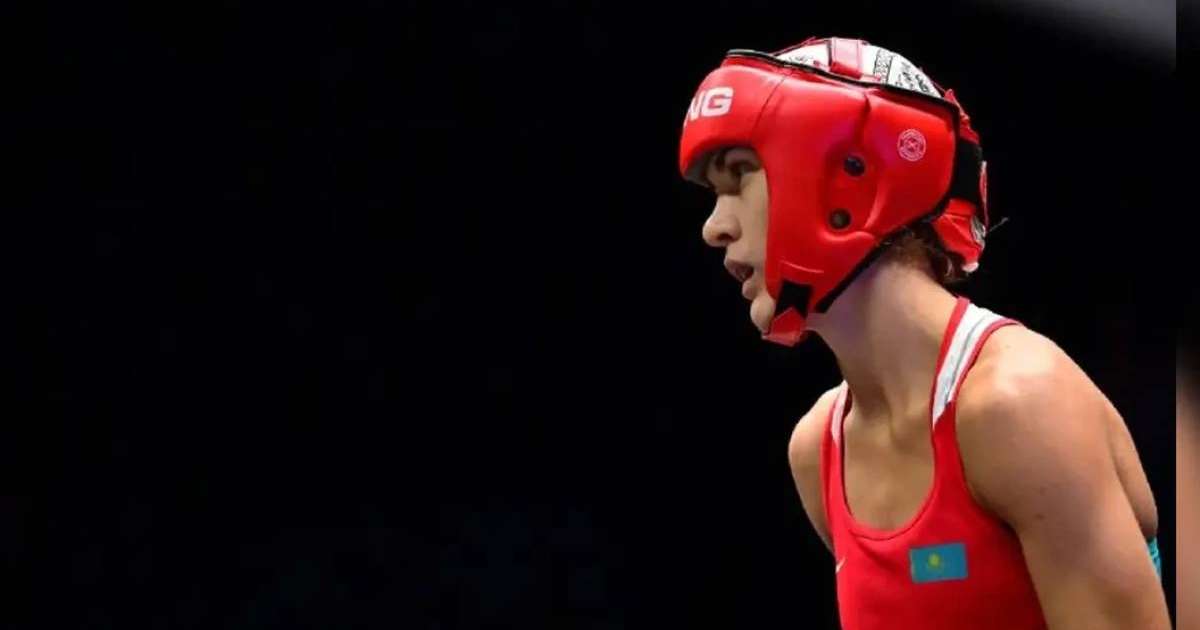 Карина Ибрагимова бокстан Әлем чемпионатында алғашқы жекпе-жегінде жеңіске жетті