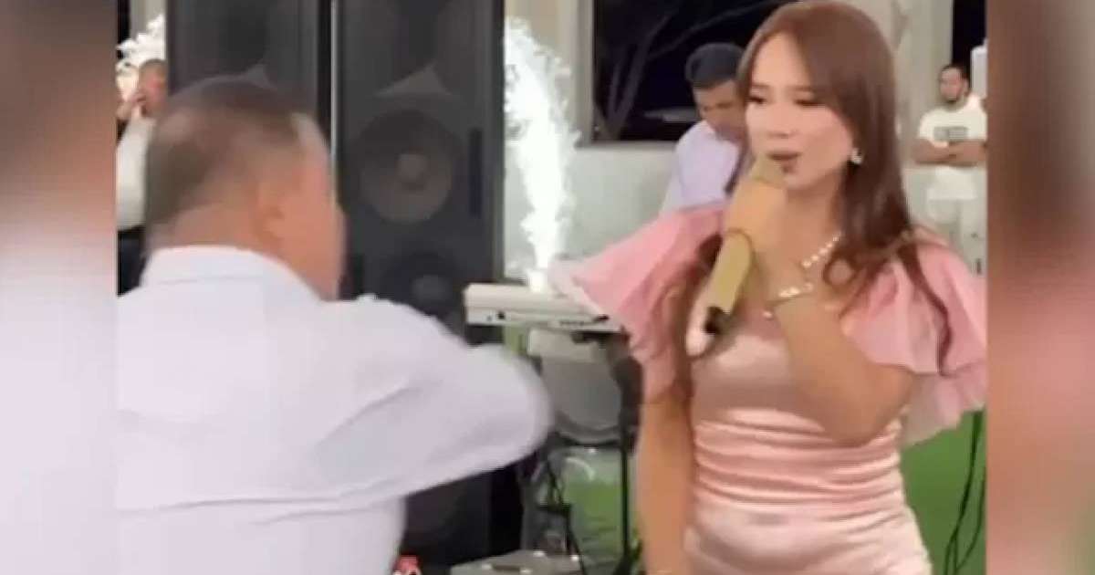 Түркістан облысында тойда ән салып тұрған әншіні экс-қайын атасы ұрып жіберді: іске қатысты тың мәлімет жарияланды