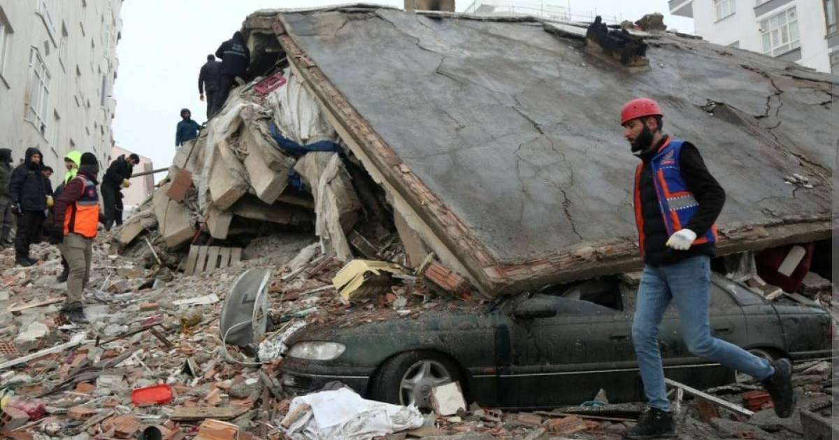 Түркияда құрылыс ережелерін бұзған 131 адам іздестіріліп жатыр