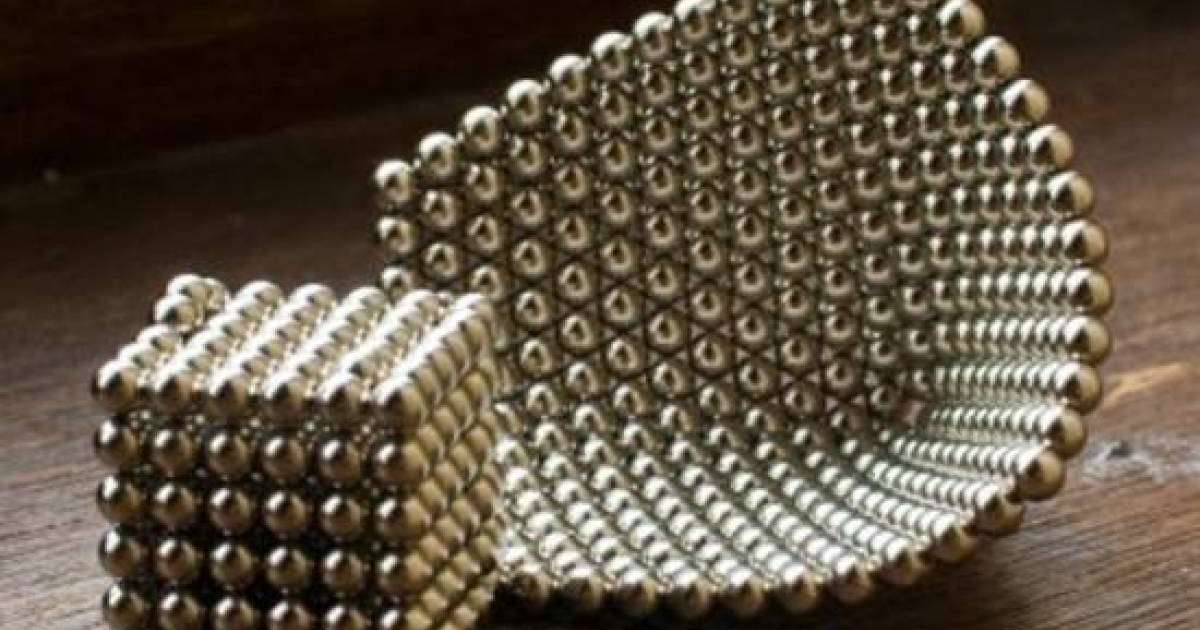 Қарағандыда 1,5 жастағы бала 12 магнит моншағын жұтып қойды