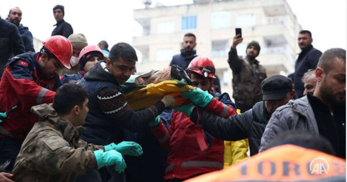 Түркияда жер сілкінісінен қаза тапқандар саны 1014 адамға жетті