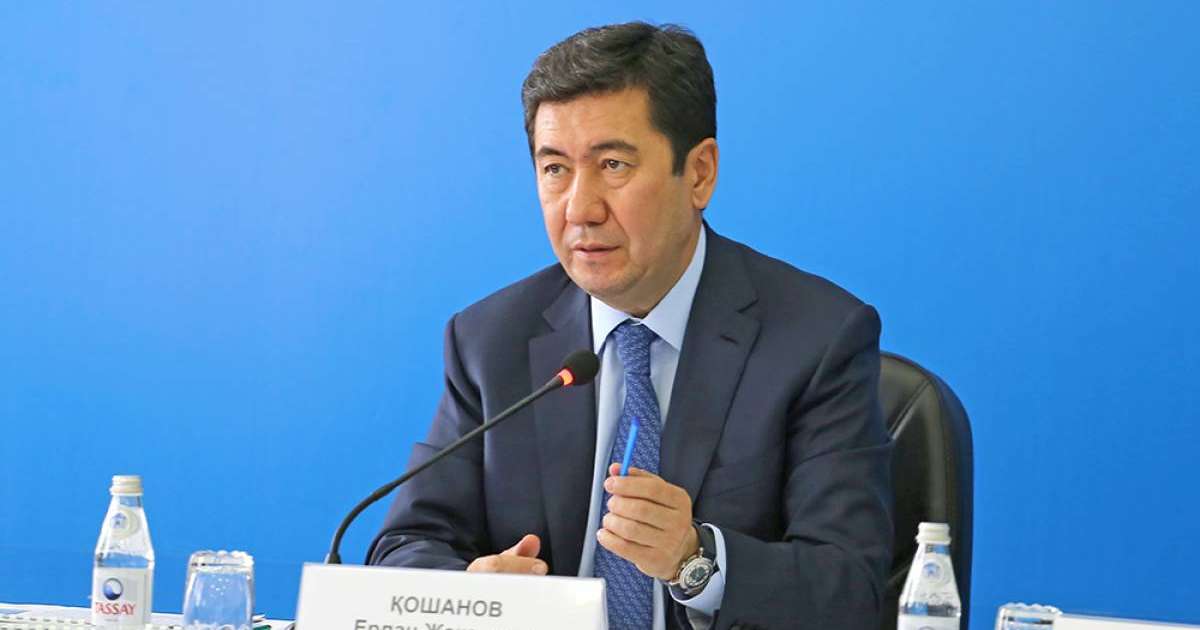 Мәжіліс спикері министрлер мен депутаттарға шүйлікті