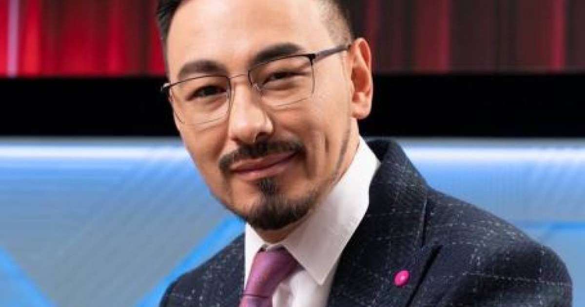 Руслан Өтепбай сүйінші жаңалығымен бөлісті