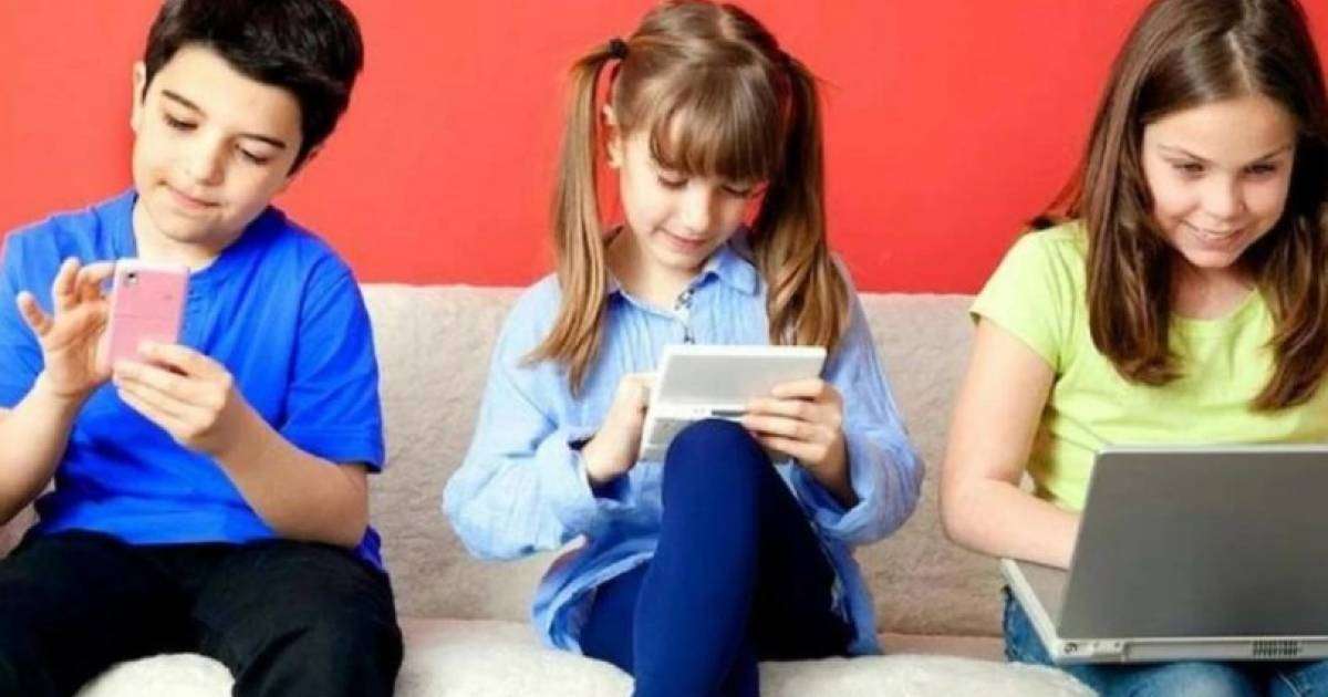 Балалардың гаджетті пайдалану уақыты қандай – Мамандар жауап берді