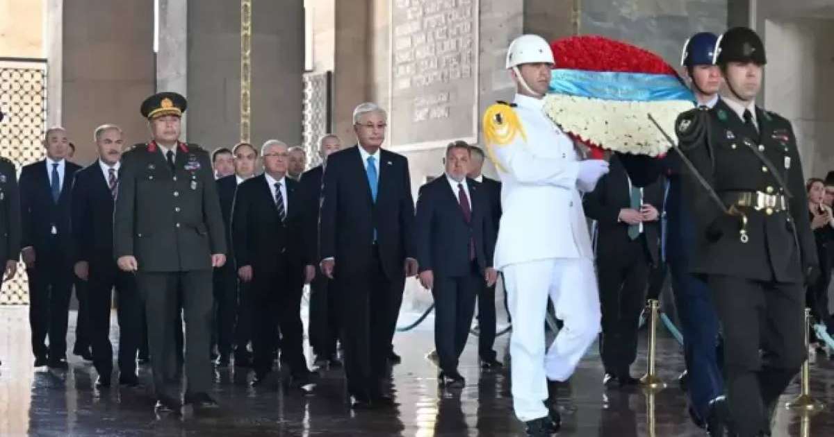 Қасым-Жомарт Тоқаев Мұстафа Кемал Ататүріктің кесенесін зиярат етті