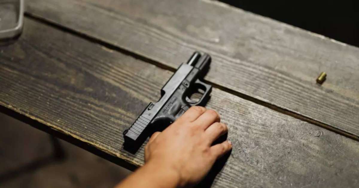 Елорда тұрғыны сүйіктісін ойыншық тапаншамен қорқытып, 14-қабаттан итеріп жібермек болды