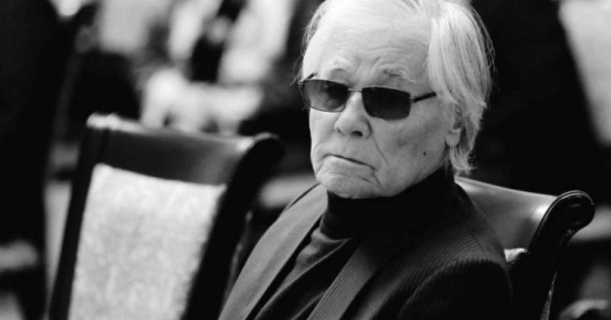 Белгілі драматург Исраил Сапарбай дүниден өтті