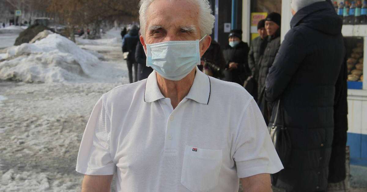 Өскемендік қария 30 жылдан бері қақаған аязда да жейдемен жүр