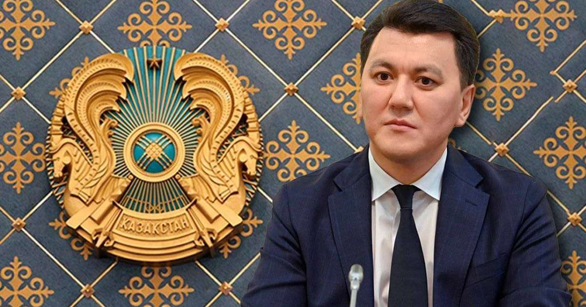 Ерлан Қарин: Елтаңбаны өзгерту – Президенттің ұсынысы емес