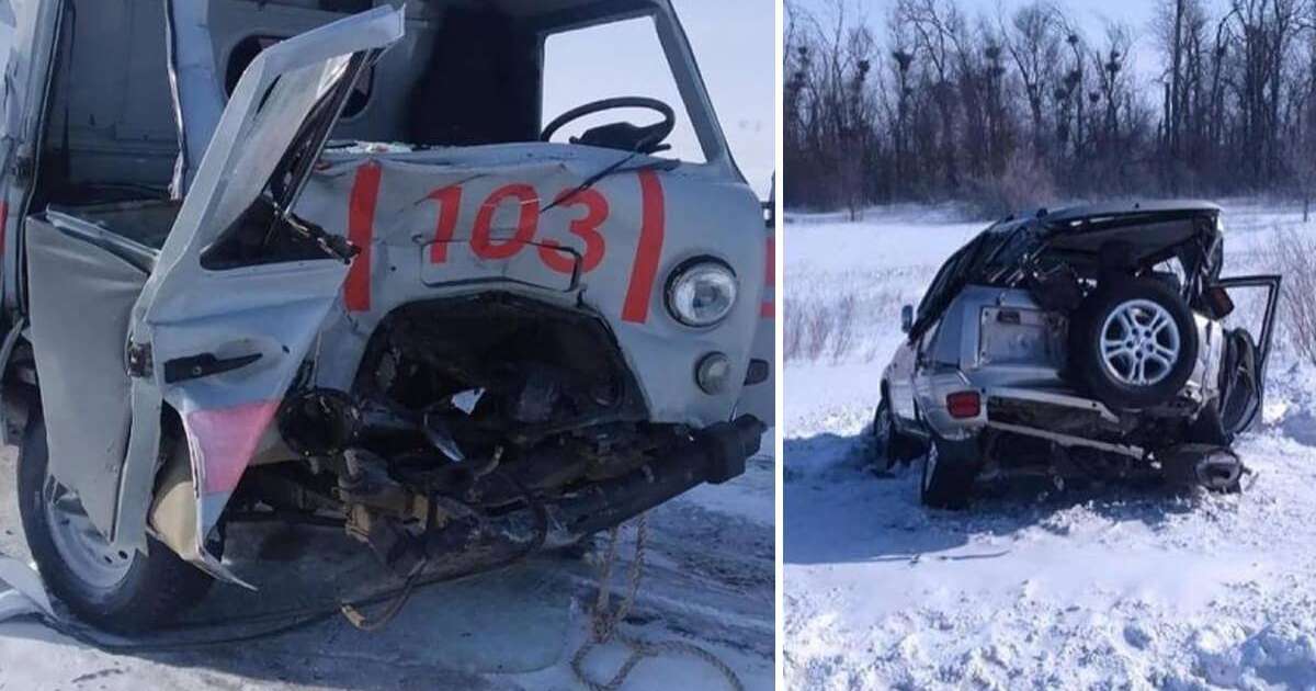 Ақтөбе облысында жедел жәрдем көлігі жол апатына ұшырап, бір адам көз жұмды