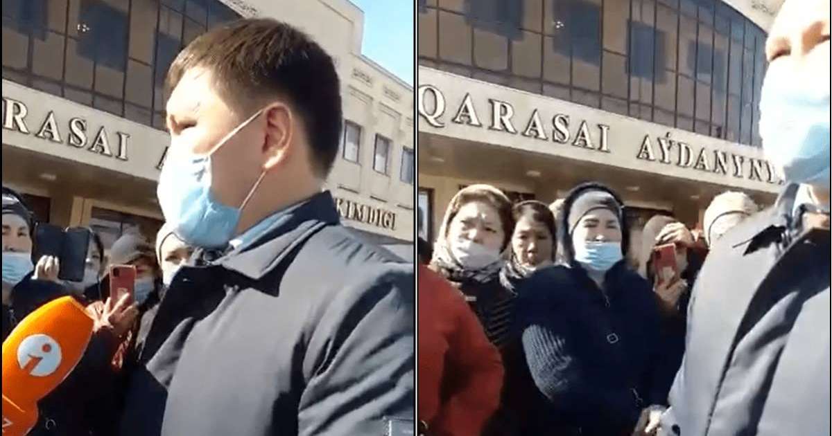 Жүздеген адам жұмыссыз қалған. Қаскелеңдіктер әкімдік алдына ереуілге шықты