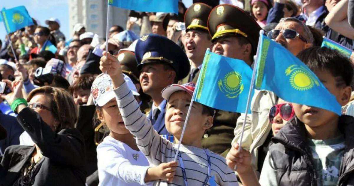 Мобильді аударымдар тексеріліп, жәрдемақы өседі: 2023 жылдан бастап Қазақстанда қандай өзгерістер болады?