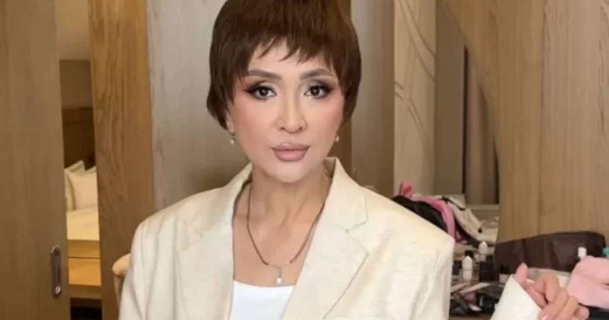 "Қай жеріңе кедергі жасап жатыр": Меруерт Түсіпбаева хиджаб мәселесіне қатысты заңды қолдайтынын жеткізді