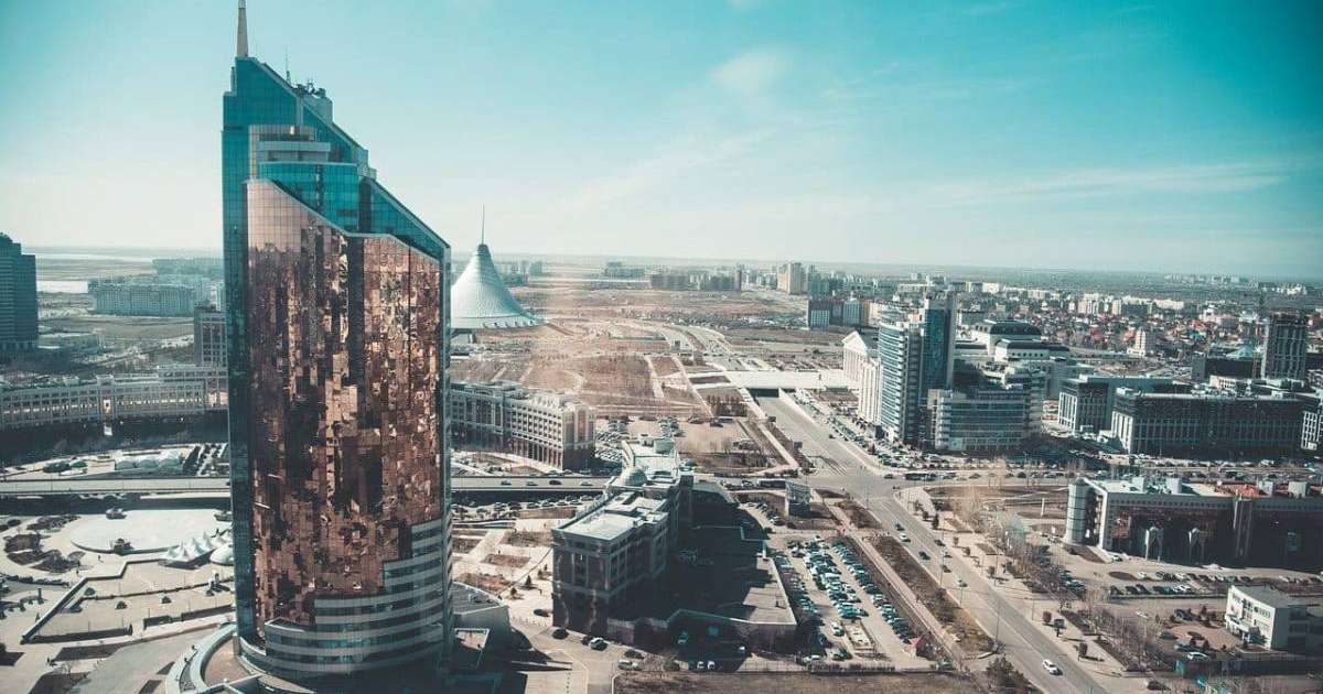 Астана мен Алматы коронавирустың "қызыл аймағына" өтті