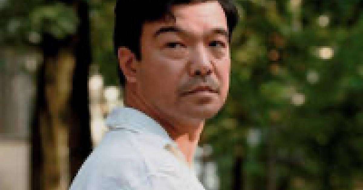 «46 жасымда аутизммен ауыратынымды білдім»: Танымал актер ұлы мен өзінің дертке  шалдыққанын айтты