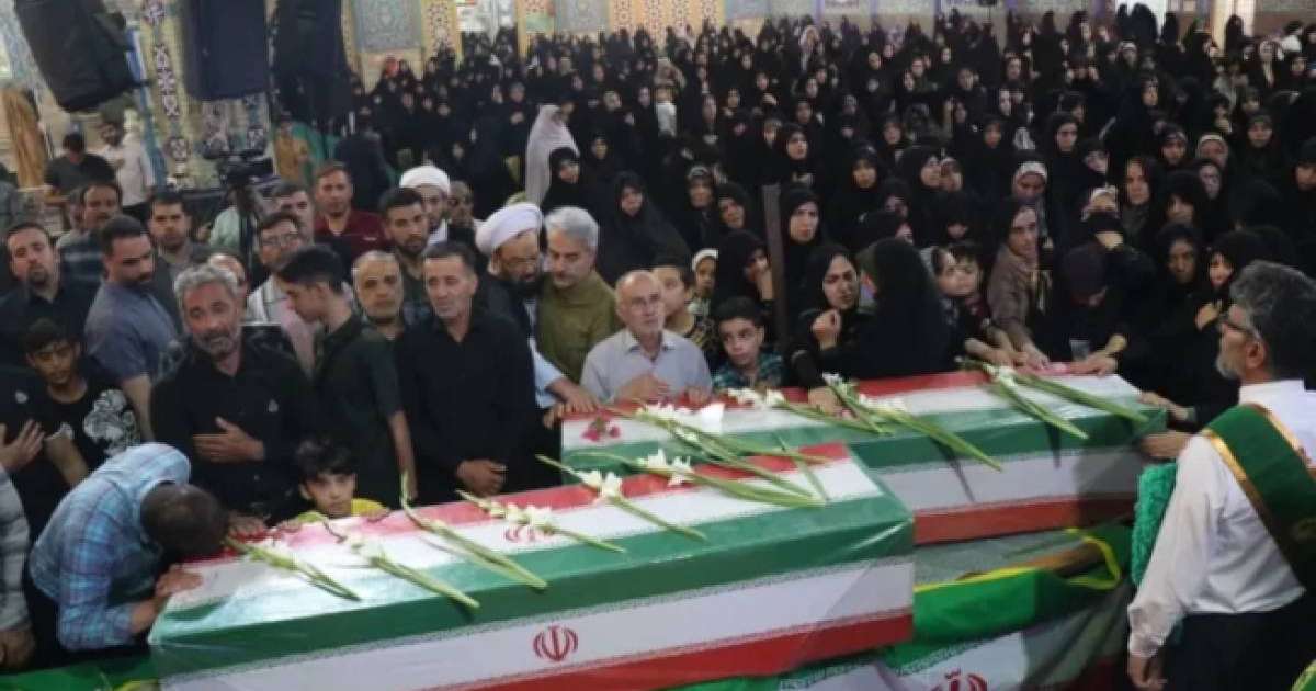 Иранда қақтығыста қвза болған генералдар жерленді