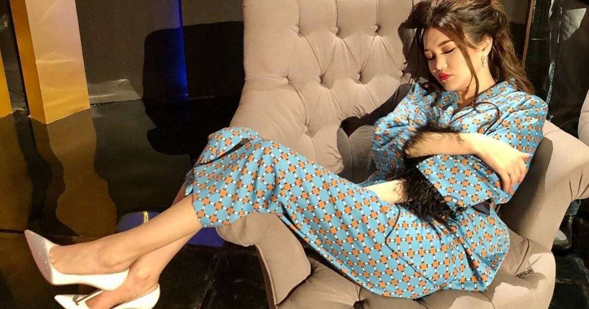 "Үйде жылап жатырмын": Ерке Есмахан 8 наурыз мерекесін қалай өткізгенін айтты