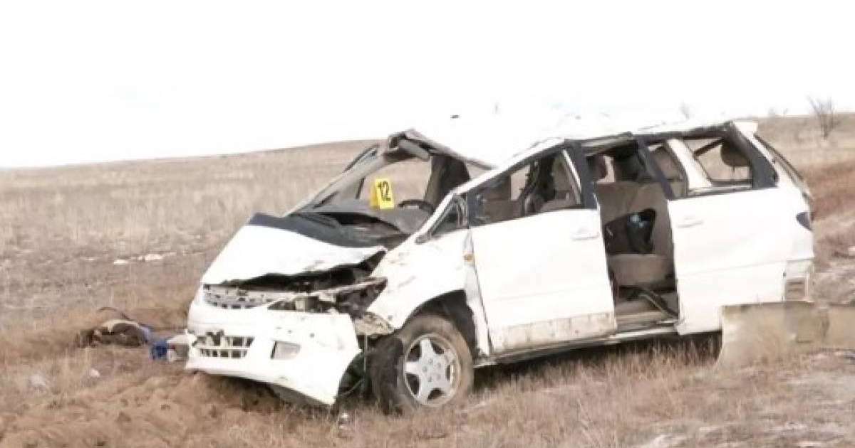 Ақтөбеде жаттықтырушы мен балалар жол апатына түсті